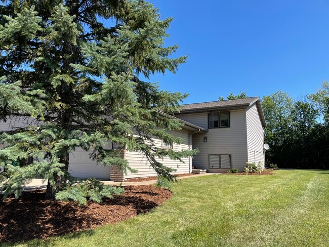 Photo - 34 Duchess Ct