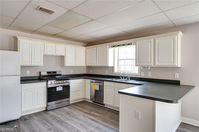 Photo - 6110 Matt Hwy