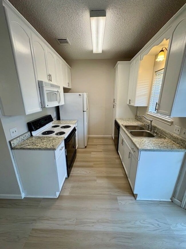 Photo - 1308 Park Ave