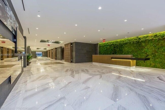 Photo - 400 Sunny Isles Blvd Unidad 1920