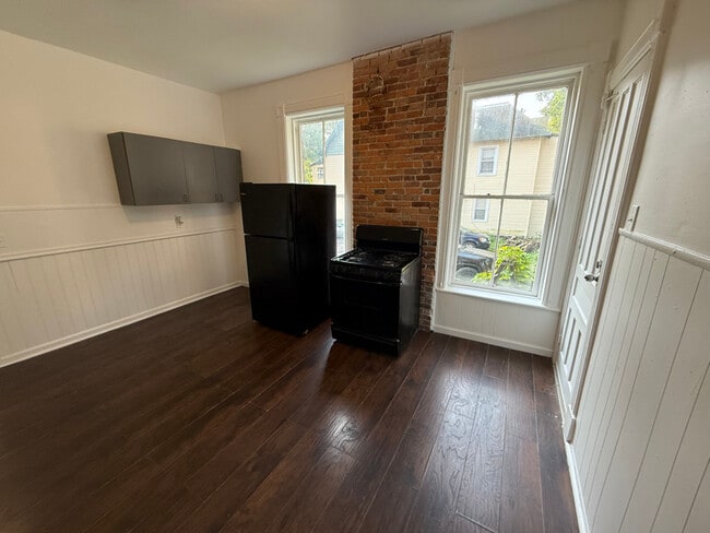 Building Photo - 258 Remsen St Unit 1 Rental