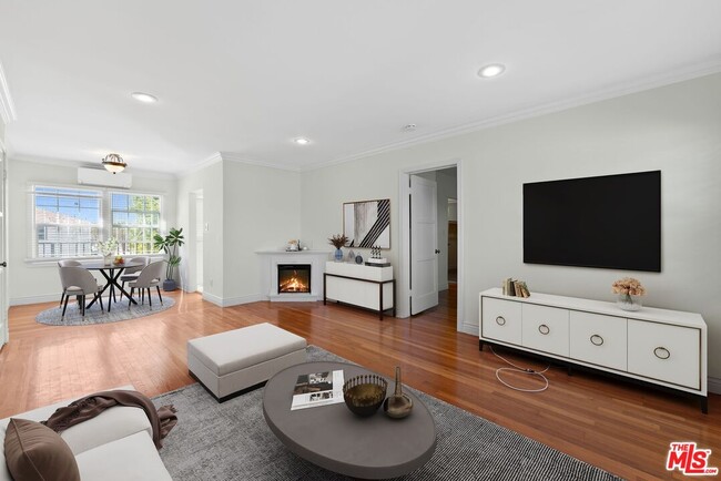 Photo - 1701 Stearns Dr Unidad 3