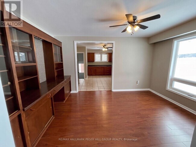 Photo - 1043 Penetanguishene Rd
