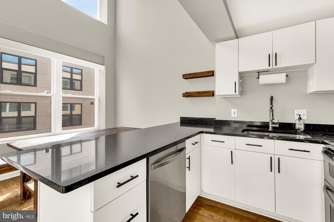 Photo - 1437 Rhode Island Ave NW Unit 710