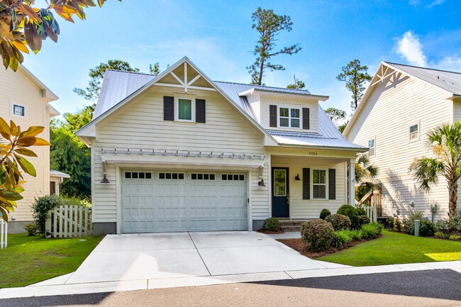 2006 Little Palm Way