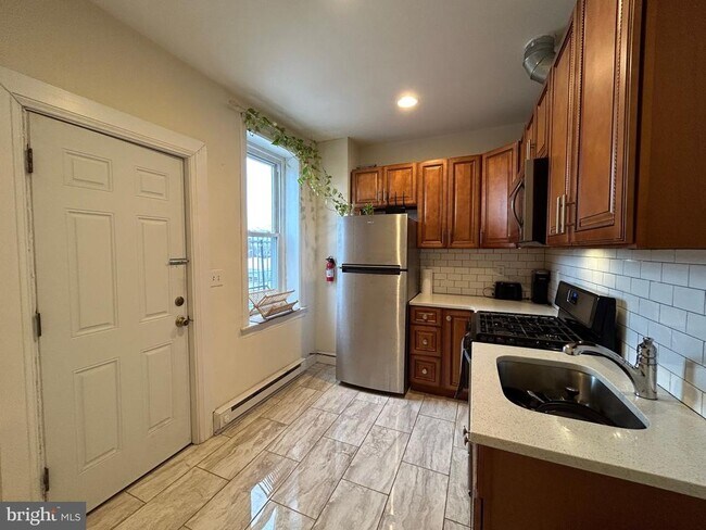 Photo - 24-26 E Lancaster Ave Unit 3RD FL