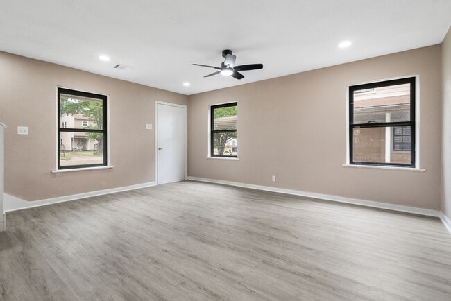 Photo - 1225 3rd Ave N