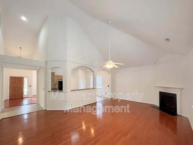 Photo - 404 Spirit Mountain Ln