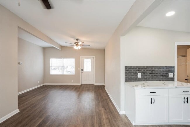 Photo - 8716 78th Pl