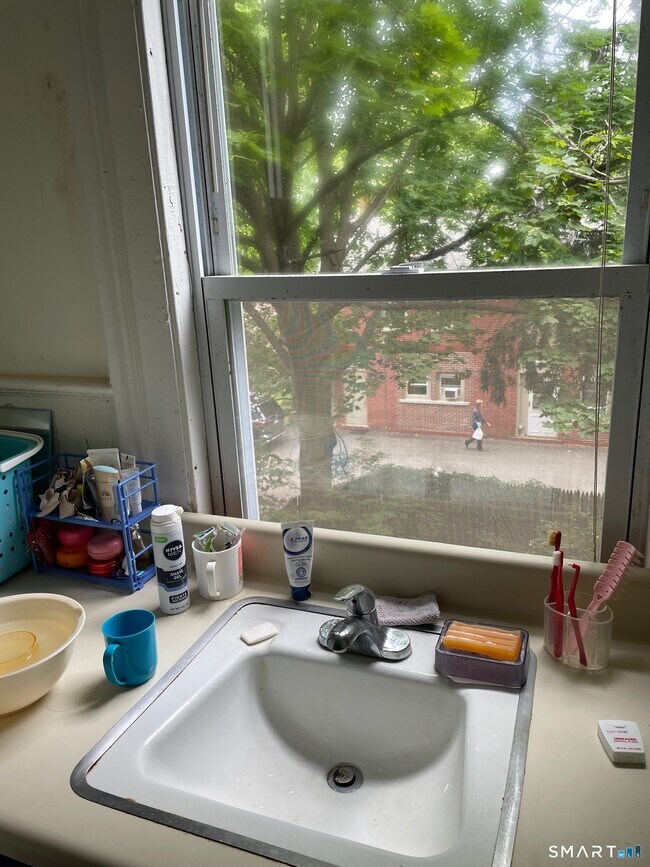 Photo - 151 Bradley St Unit 2