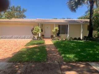 Building Photo - 6325 E Miami Lakeway