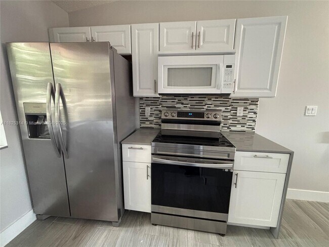 Photo - 8013 Lake Dr Unit 205