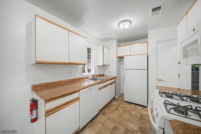 Photo - 415 Union St