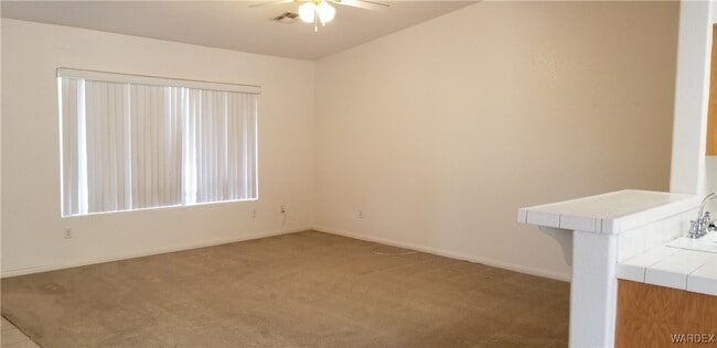 Photo - 870 Florence Ave