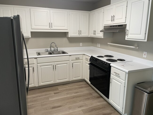 Photo - 6004 Susan Cir Unit B