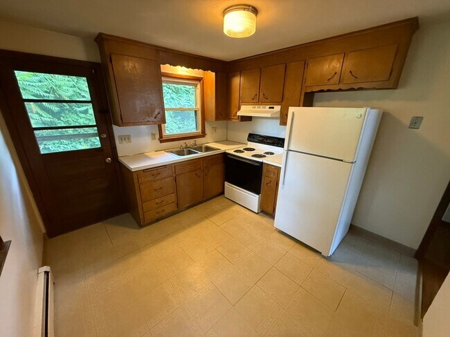 372 Park St Unit #7