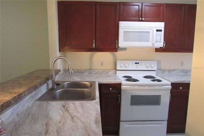 Photo - 261 Autumn Ln