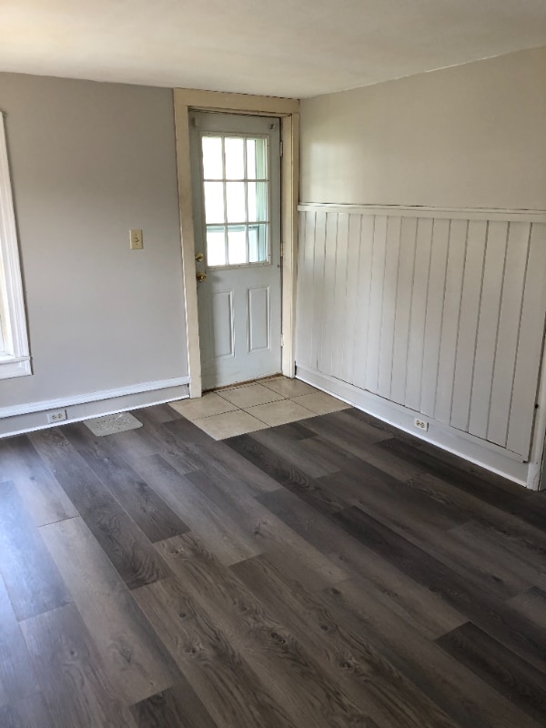 Photo - 206 Balsam St