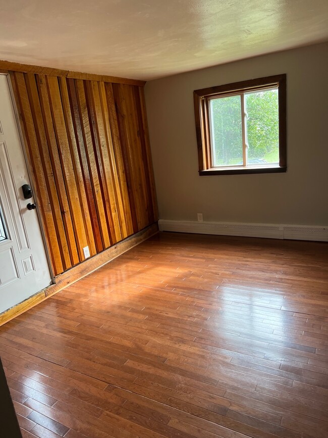 Photo - 212-304 Rano Blvd