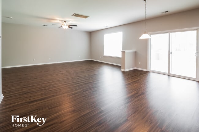 Photo - 420 Gianna Ln
