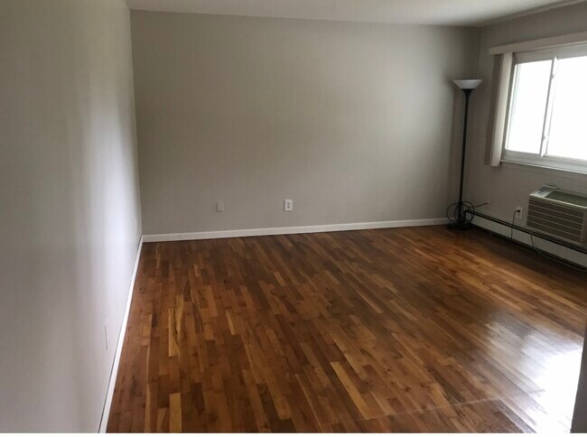 Photo - 215 Terry Rd Unidad 13A