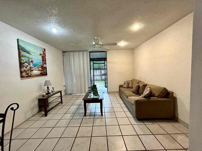 Photo - 715 SW 75th St Casa