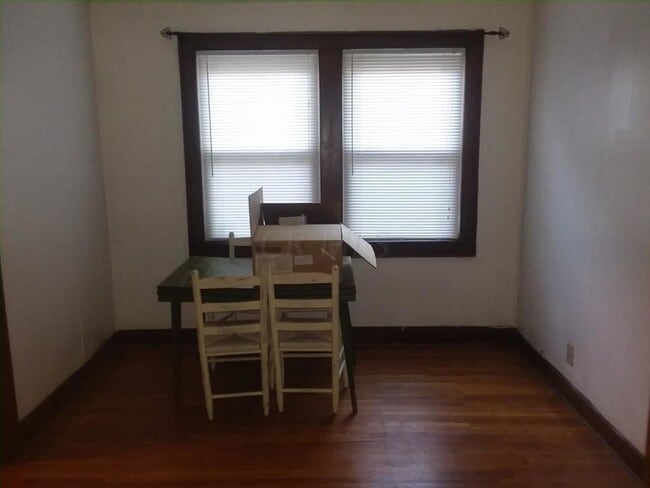 Photo - 1347 Broadview Ave Unidad 1347