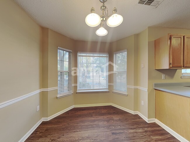 Photo - 219 Ashridge Way