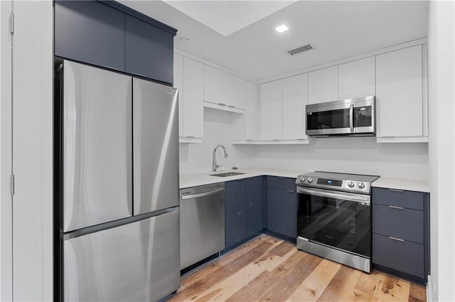 Photo - 2909 Peachtree Rd Apartment Unit 106