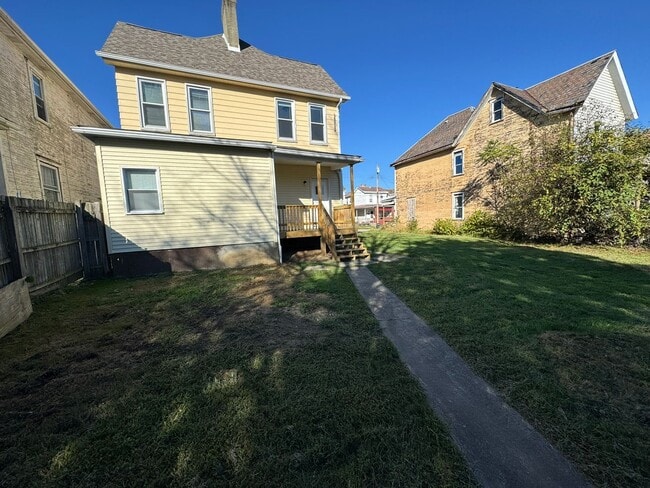 Photo - Enormous Completely Updated 4-Bedroom 1-Ba...