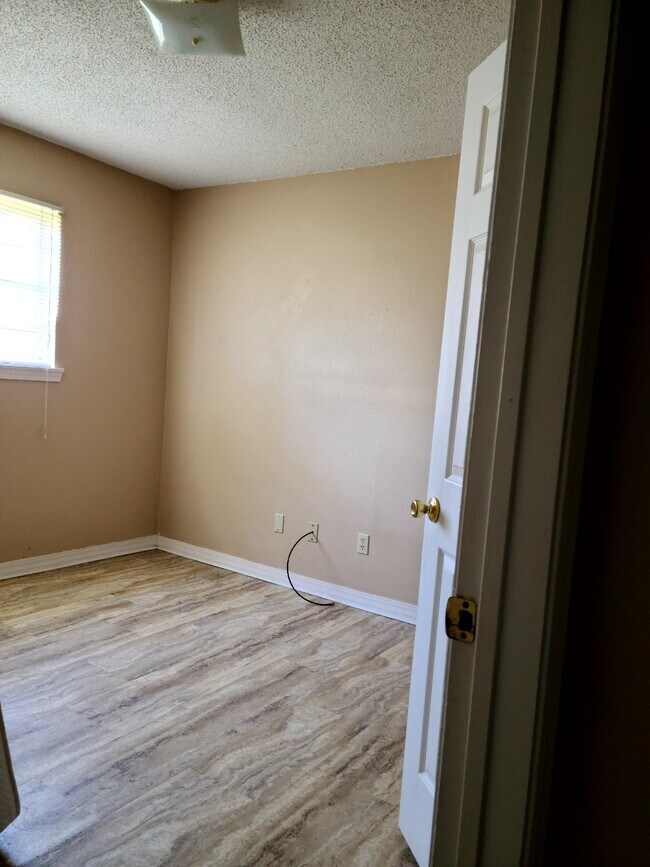 Photo - 1417 N Gibson Cir