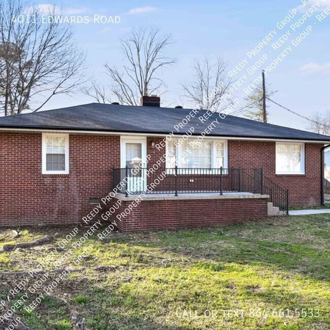 Building Photo - 4011 Edwards Rd