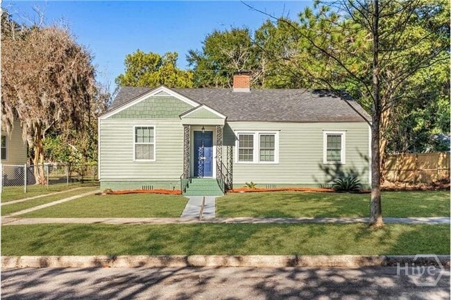 Photo - 2140 E 42nd St