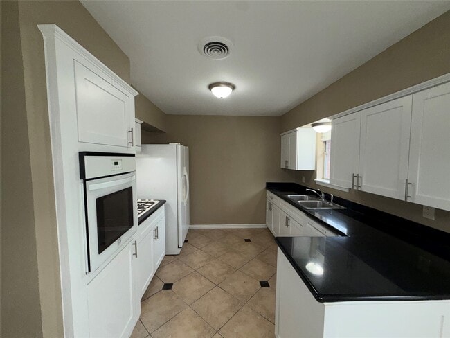 Photo - 7306 Troulon Dr