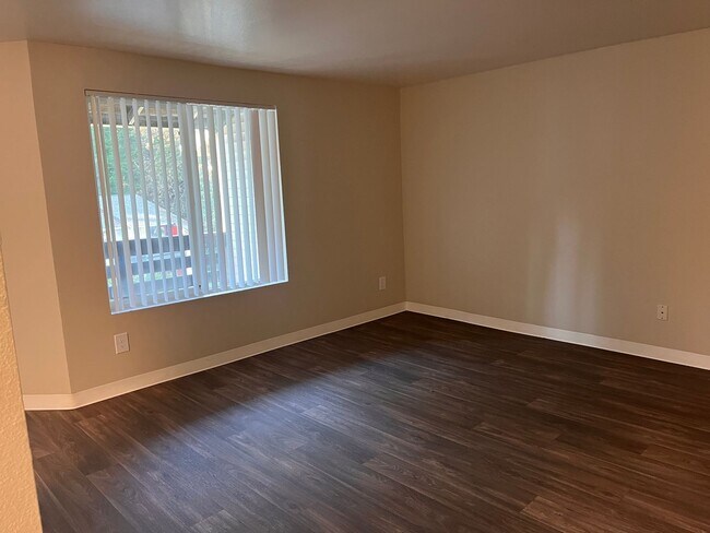Photo - Top Floor 2 Bedroom 1 Bath! $1000 Off February! Top Floor! Unit 309