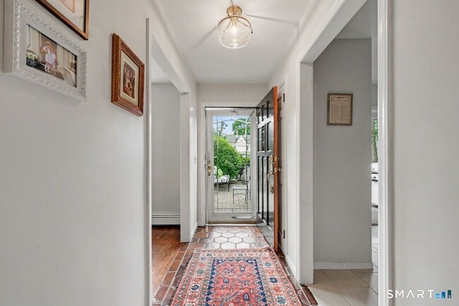 Photo - 112 East Ave