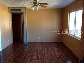 Photo - 1480 Rose Blvd