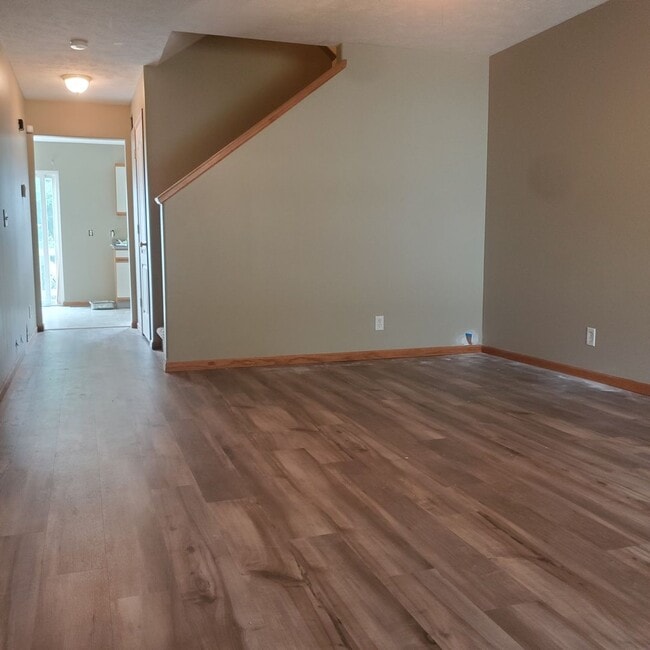 Photo - South Lincoln Townhouse with 4 bedrooms, 2 1/2 baths, and 2 stall garage.