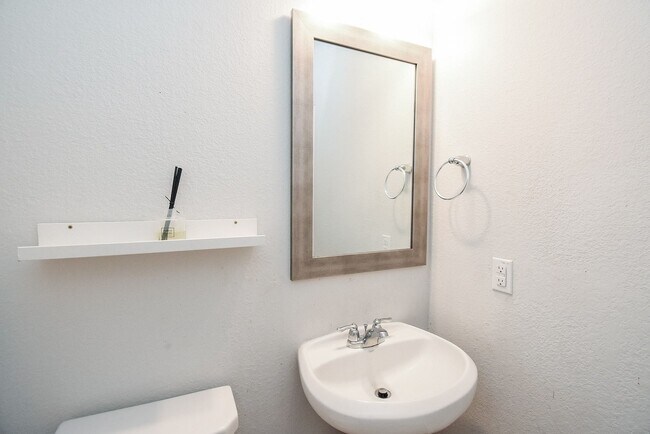Photo - 27950 Western Crk Ct