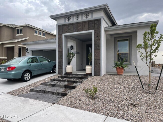 Photo - 7312 Eagle Vista Dr House