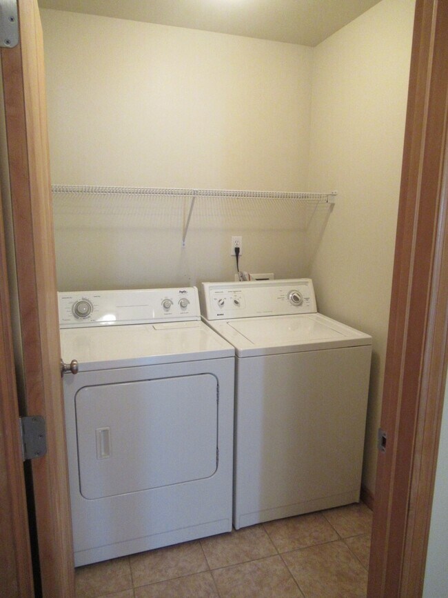 Photo - BONUS RENT SPECIAL! Nice 3 Bed, 2 Bath Home!