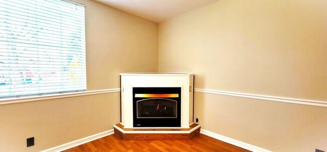 Photo - Spacious & Charming 2-Bed/2-Bath Home – Walk to UNR!