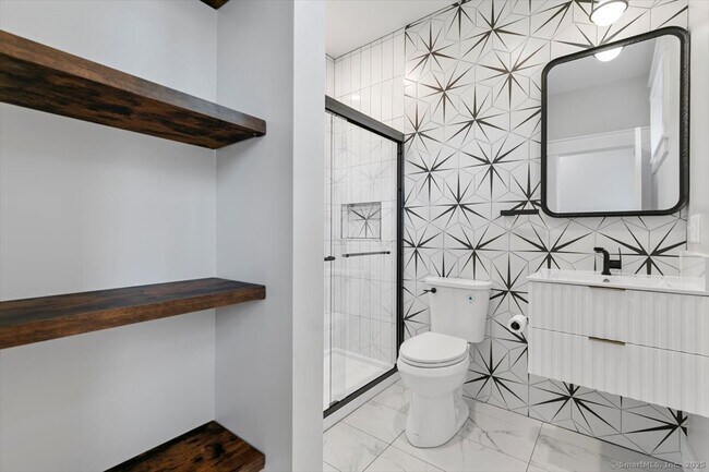 Photo - 245 Dwight St