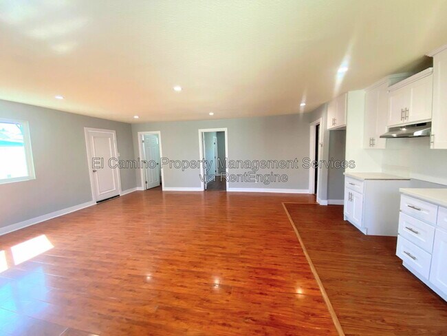 303 N Townsend Ave