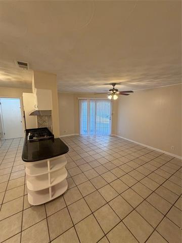 2323 Springhill Dr