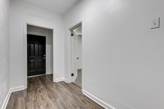 Photo - 929 Climax St