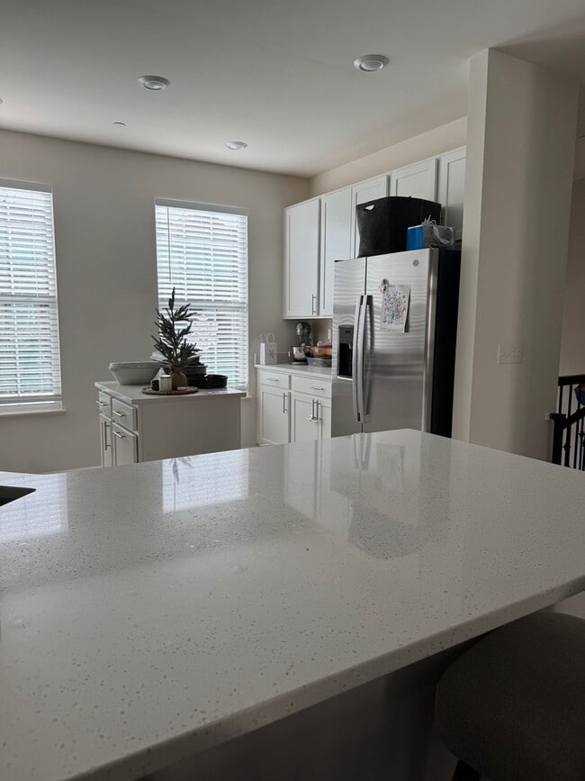 Photo - 1654 Bentz Way