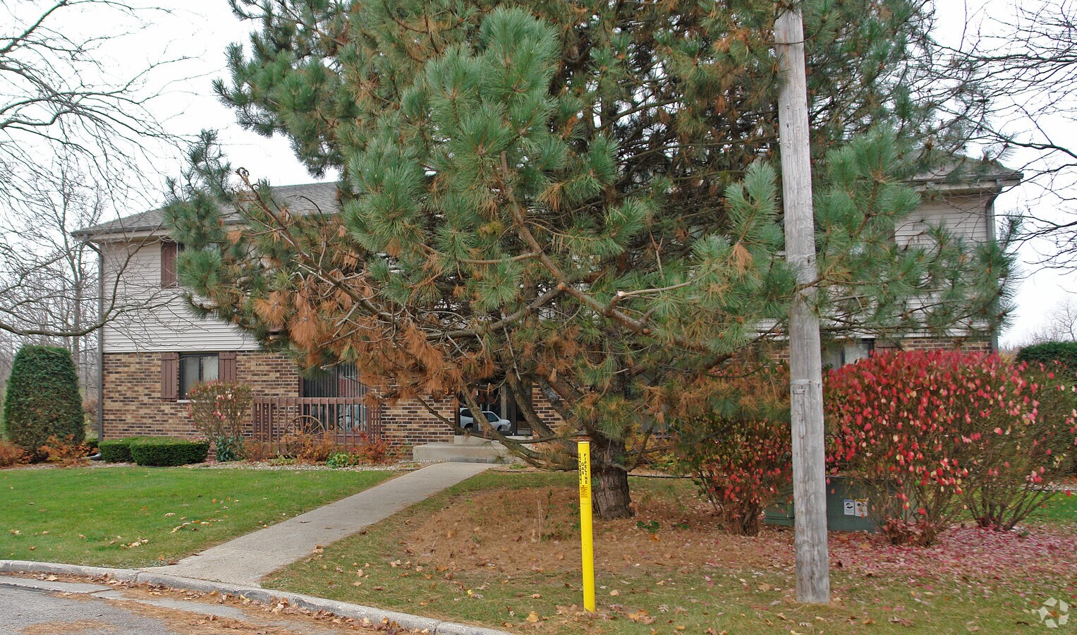 Photo - 649 Foxtree Cir