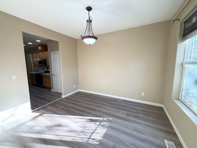 Photo - Cute 4 Bedroom Gresham Home!