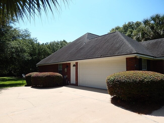 Photo - 1858 Vineland Ln